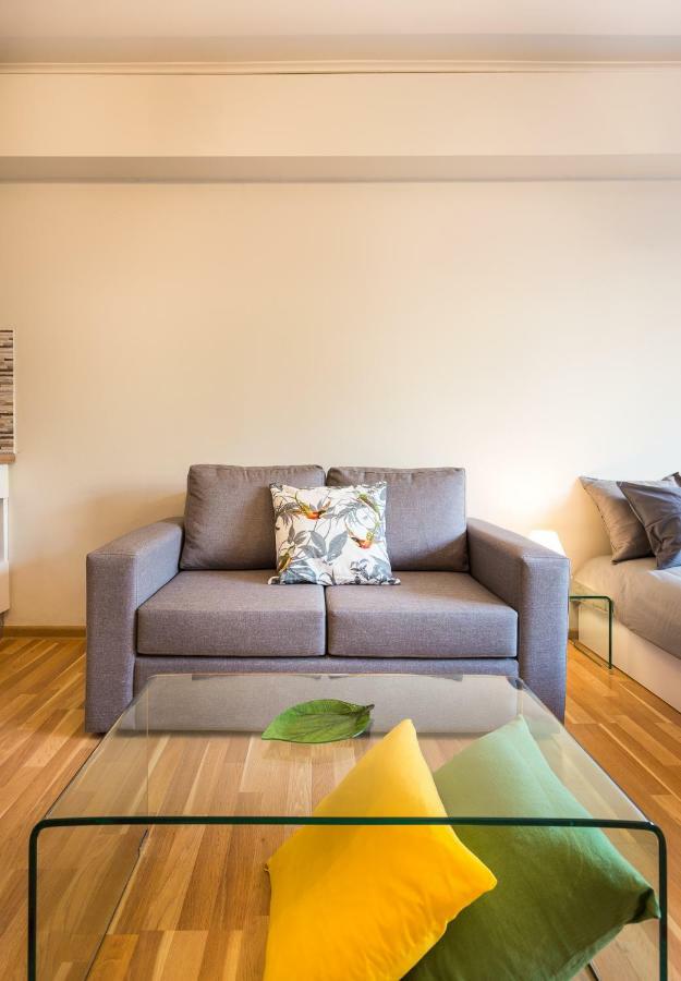 Exceptionally Located Studio Apartment Atene Esterno foto